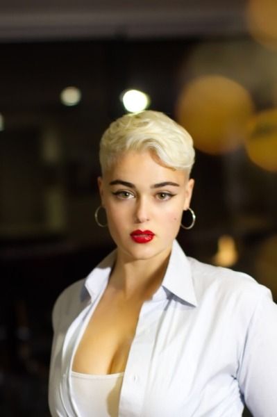 Stefania Ferrario, Stefania Ferrario