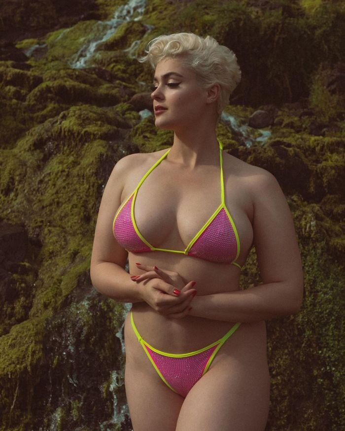 Stefania Ferarrio, instagram photo