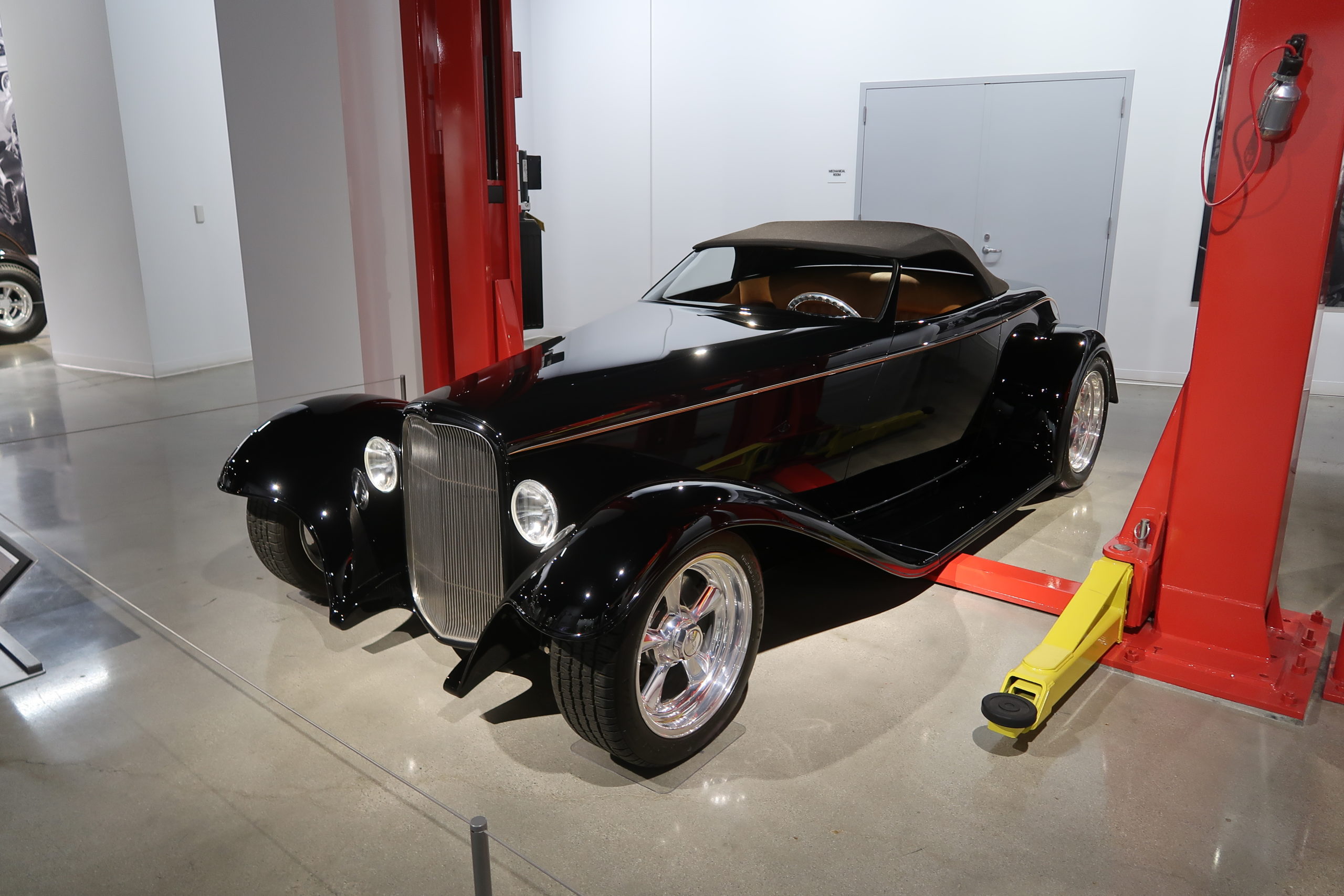 0032, Chip Fuza's famous roadster, photo 18.