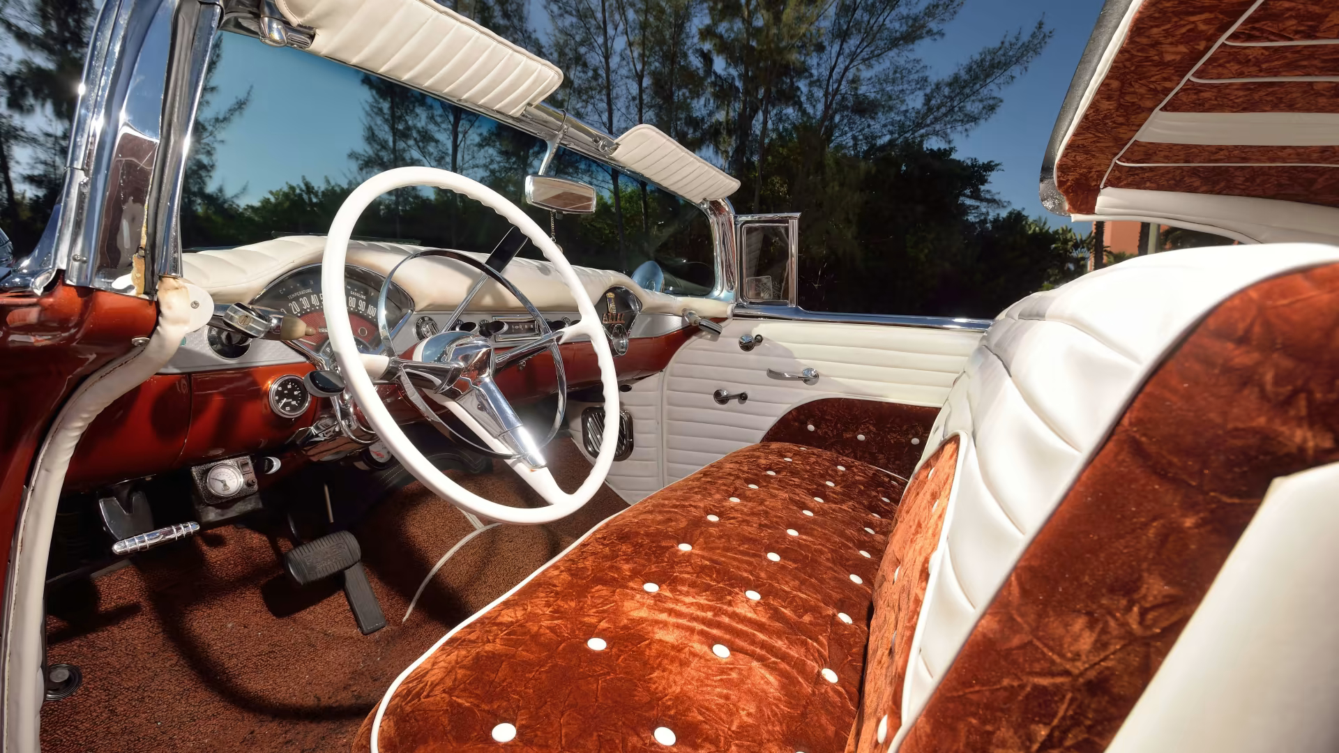 1955 Chevrolet Bel Air Convertible - Aztec by George Barris, photo 04.