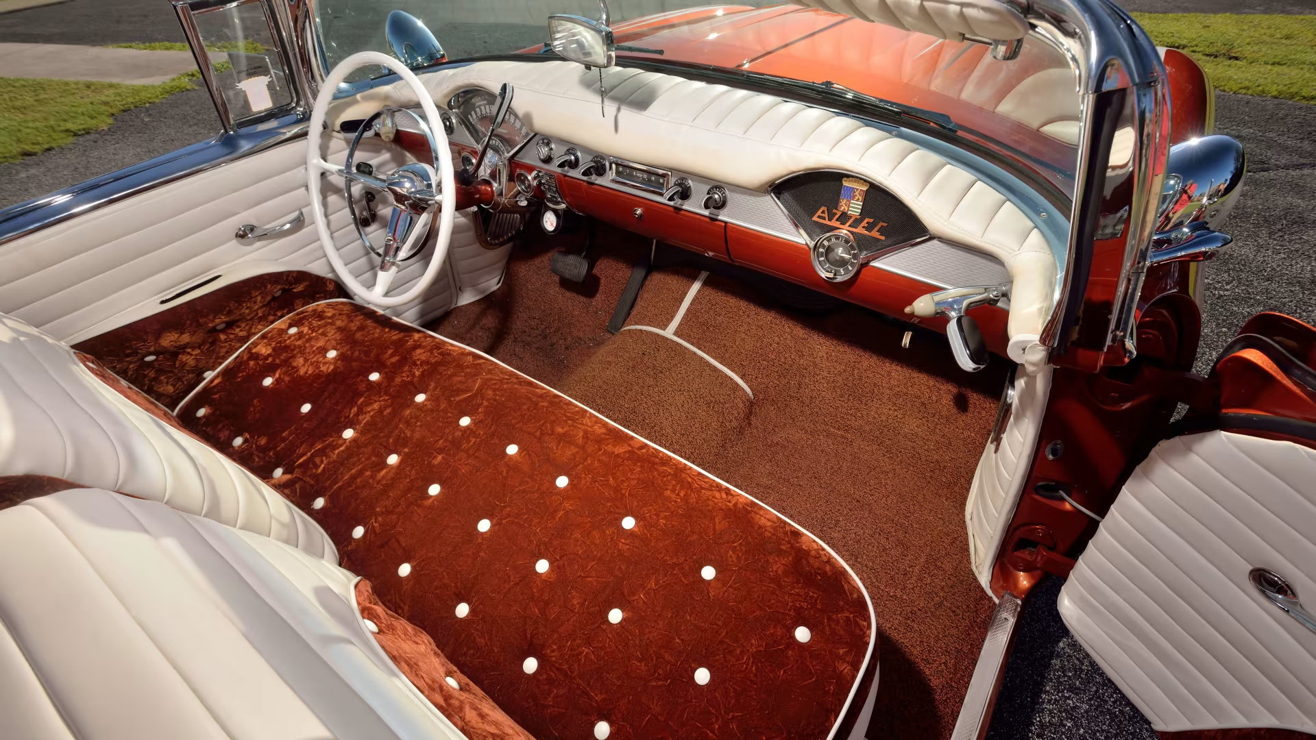 1955 Chevrolet Bel Air Convertible - Aztec by George Barris, photo 05.