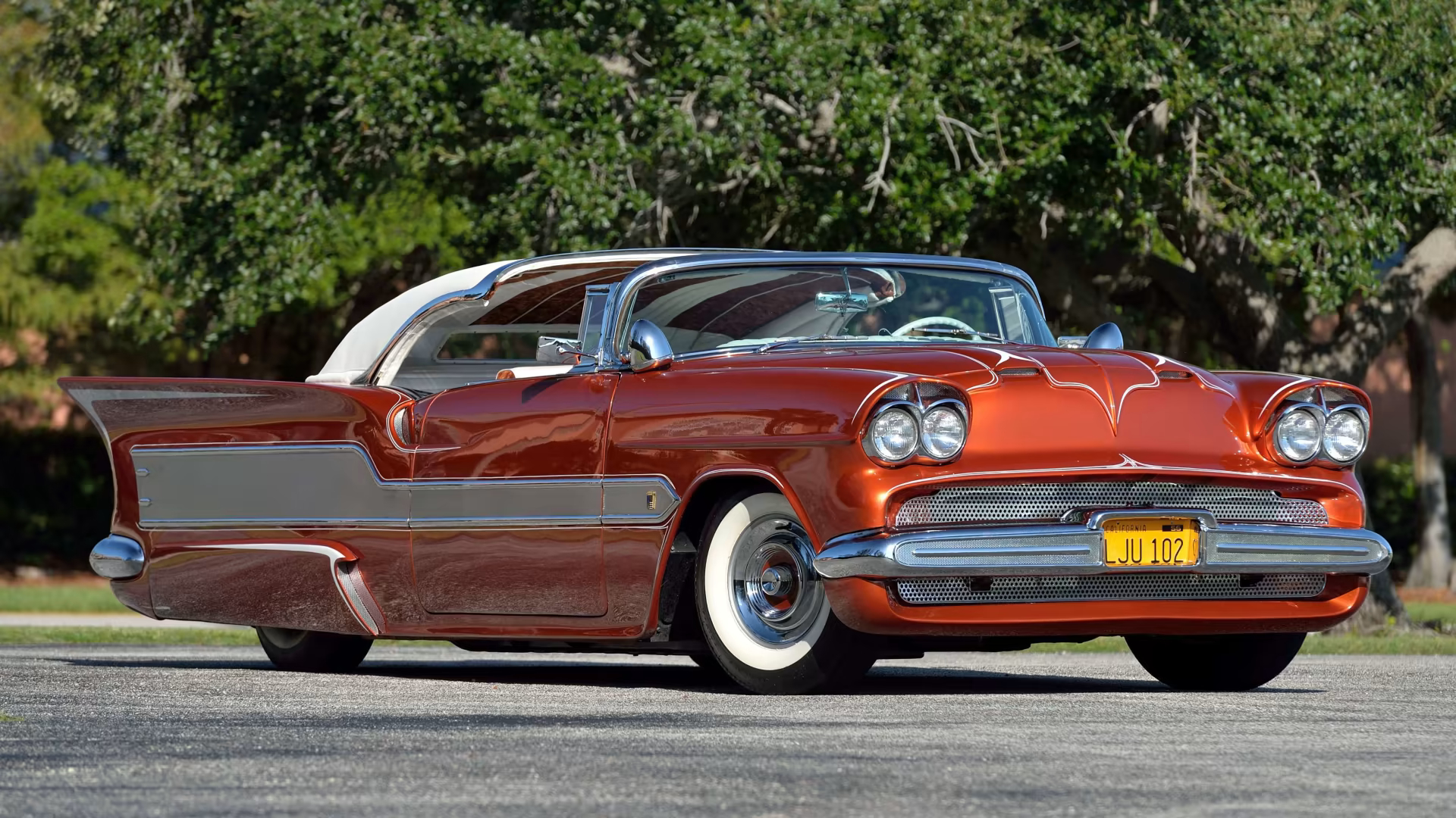 1955 Chevrolet Bel Air Convertible - Aztec by George Barris, photo 10.
