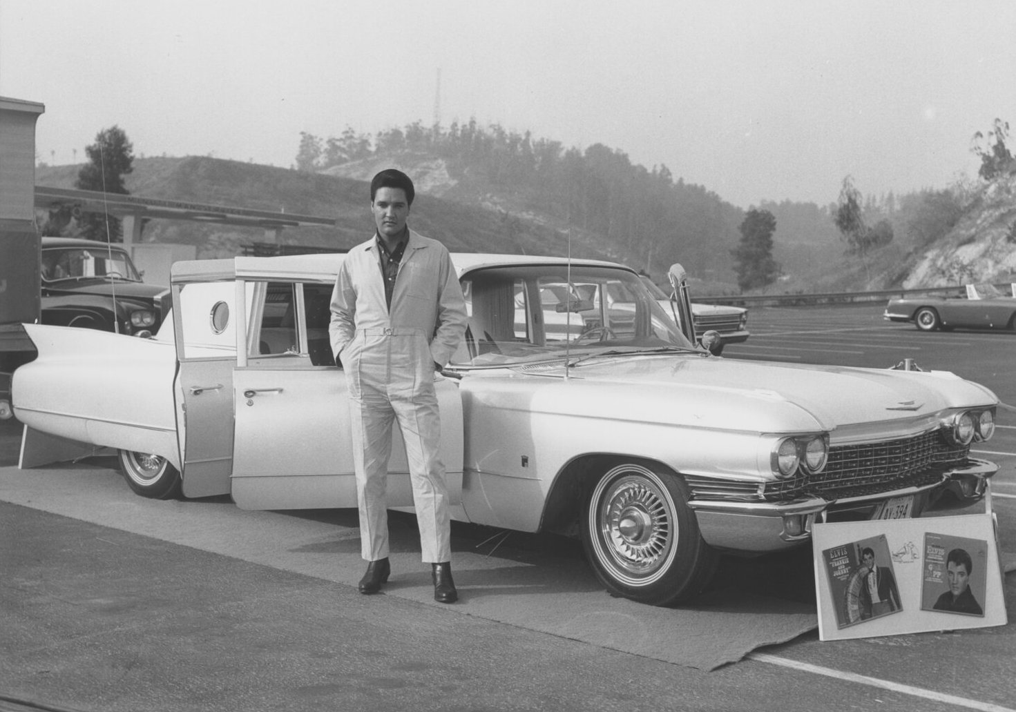 1960 Cadillac Series 75 Fleetwood Limousine by Elvis Presley - built by George Barris - photo 02.