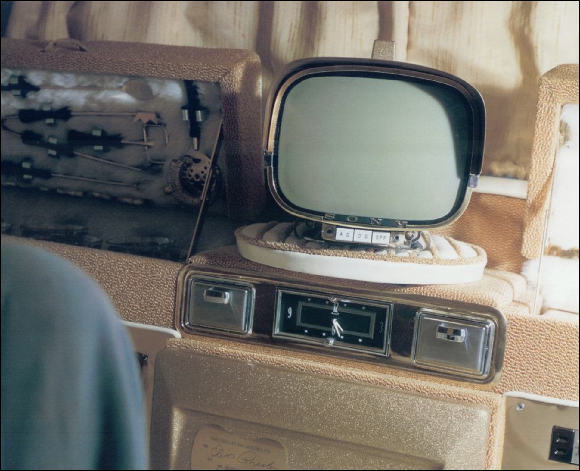 1960 Cadillac Series 75 Fleetwood Limousine by Elvis Presley - built by George Barris - photo 15.