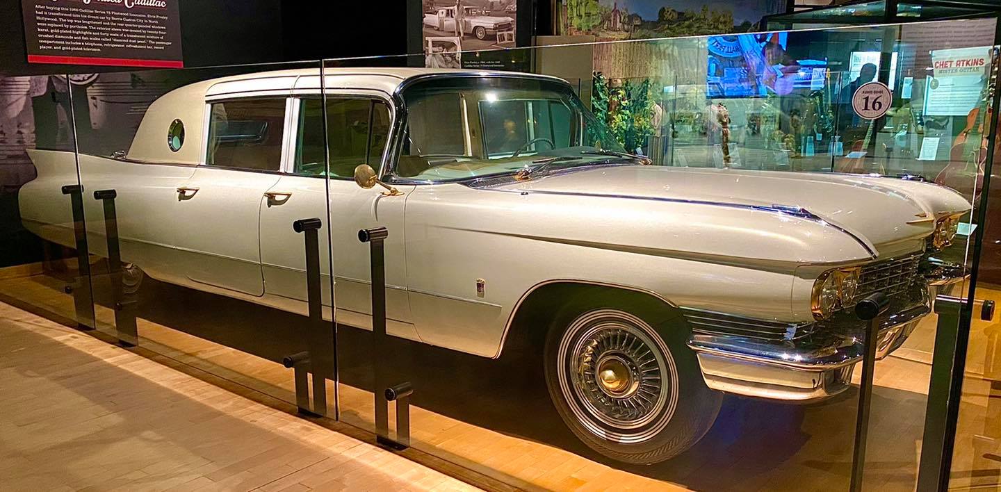 1960 Cadillac Series 75 Fleetwood Limousine by Elvis Presley - built by George Barris - photo 18.