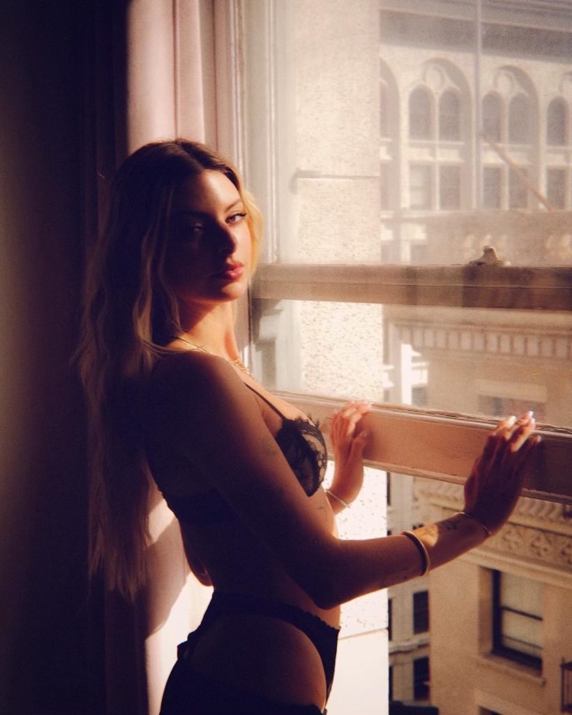 Jessica Michel, model