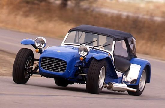 Caterham Kit Car, an out-of-the-box car, assembly history edited by an automobile magazine