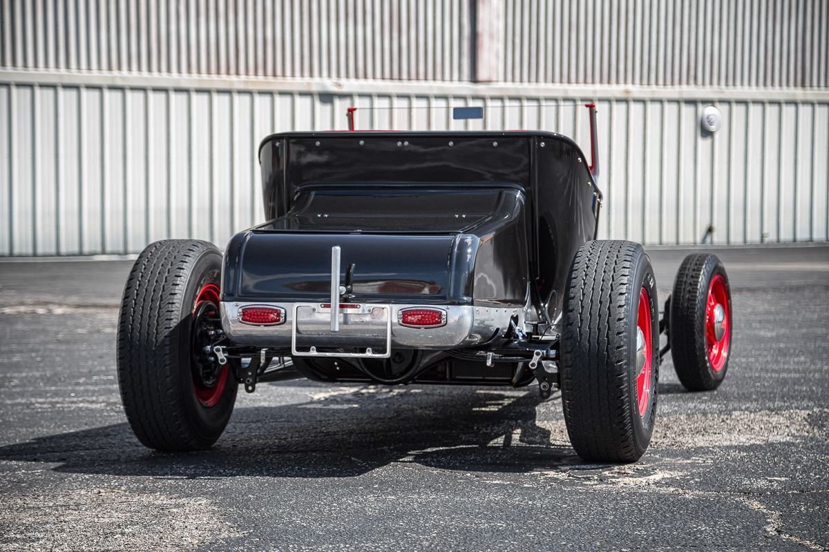 A 1923 Ford hot rod with a 4.0 liter Toyota V Hemi engine, photo 02.