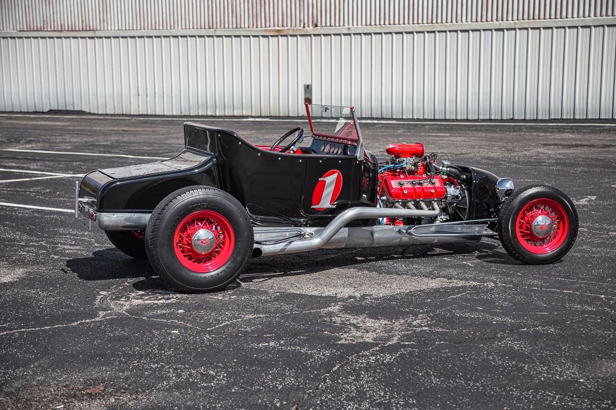 A 1923 Ford hot rod with a 4.0 liter Toyota V Hemi engine, photo 04.