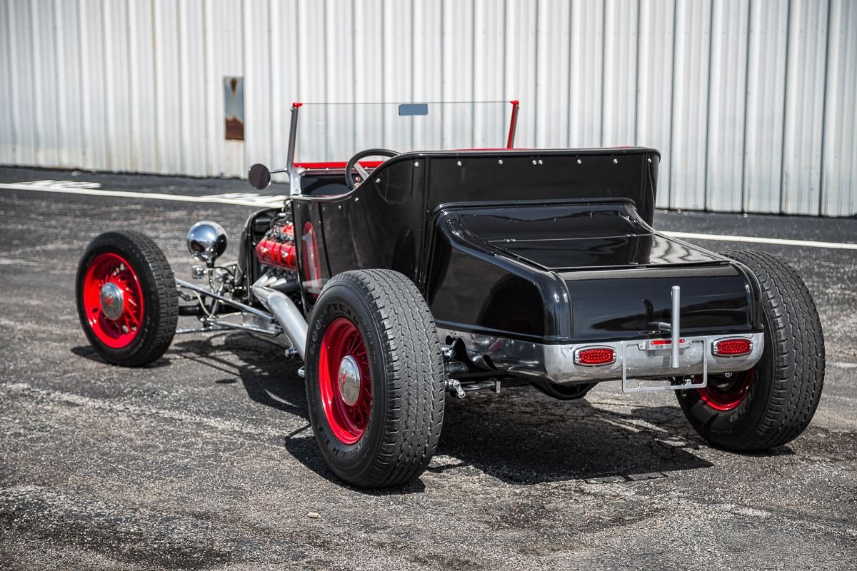 A 1923 Ford hot rod with a 4.0 liter Toyota V Hemi engine, photo 46.