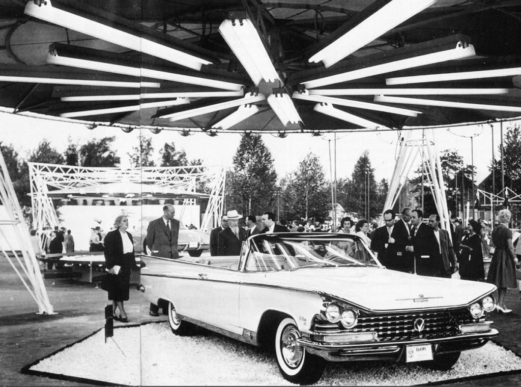Buick Invicta at the exhibition in Moscow, Sokolniki 1959.