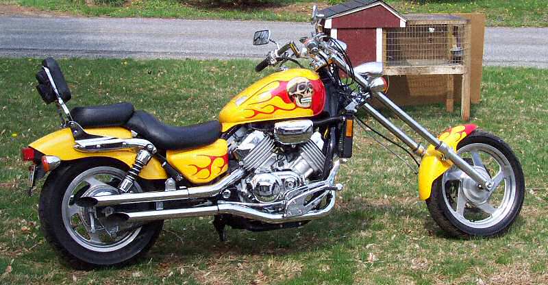 Chopper with a Honda VF 750, V4 engine, photo 03.