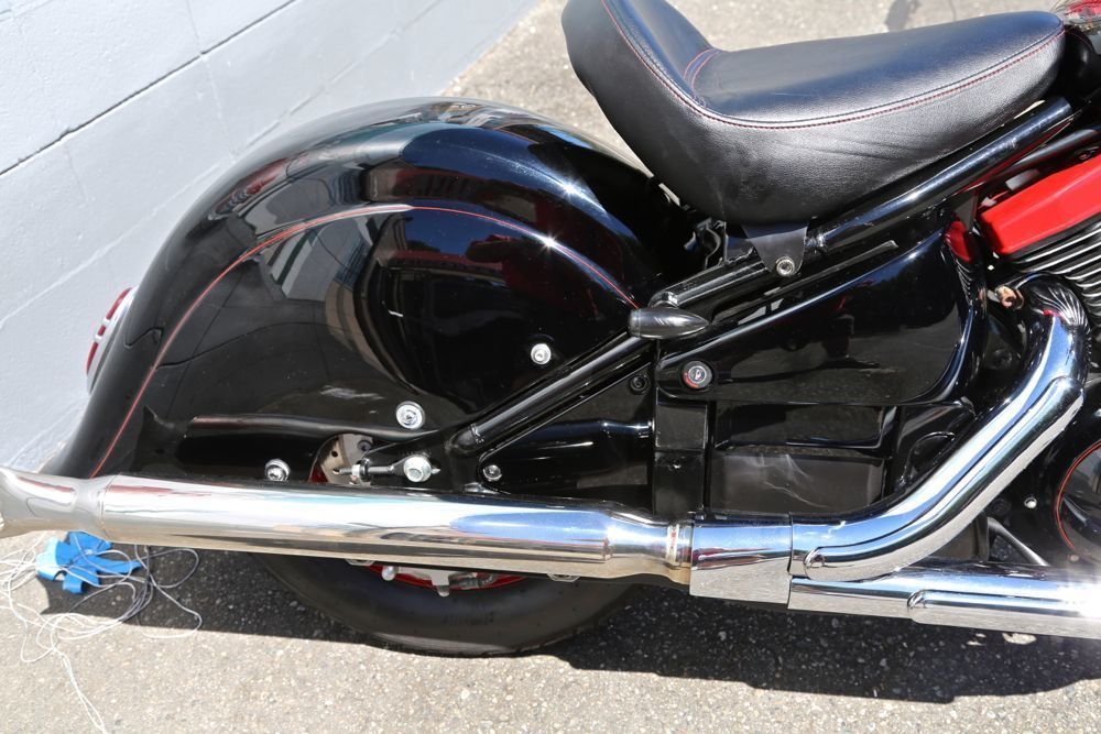 Custom Kawasaki motorcycle built in 2000, photo 08.