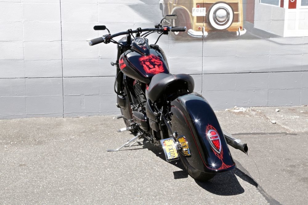 A custom Kawasaki motorcycle built in 2000, photo 10.