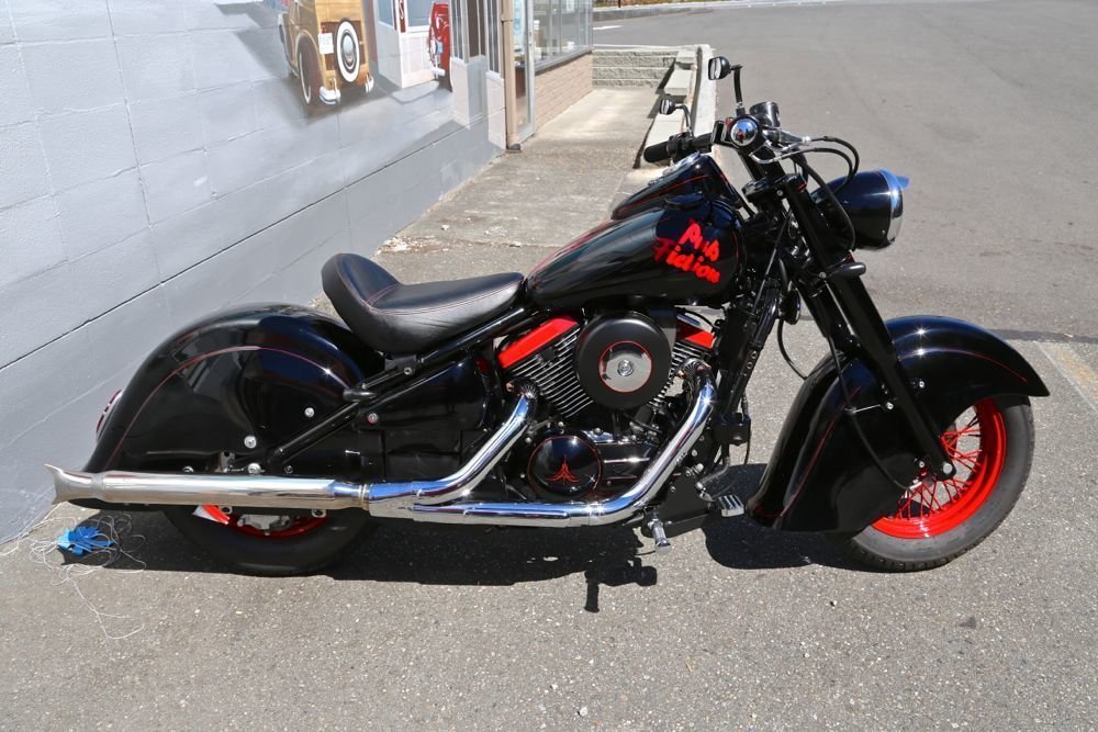 A custom Kawasaki motorcycle built in 2000, photo 25.