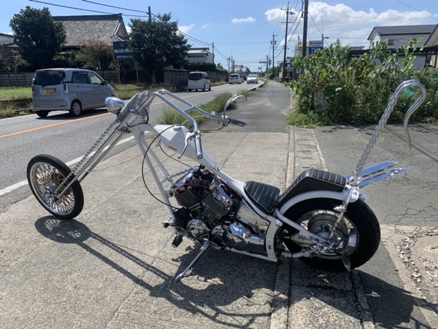 Custom chopper based on the Yamaha Drag Star bike, Japan, photo 01.