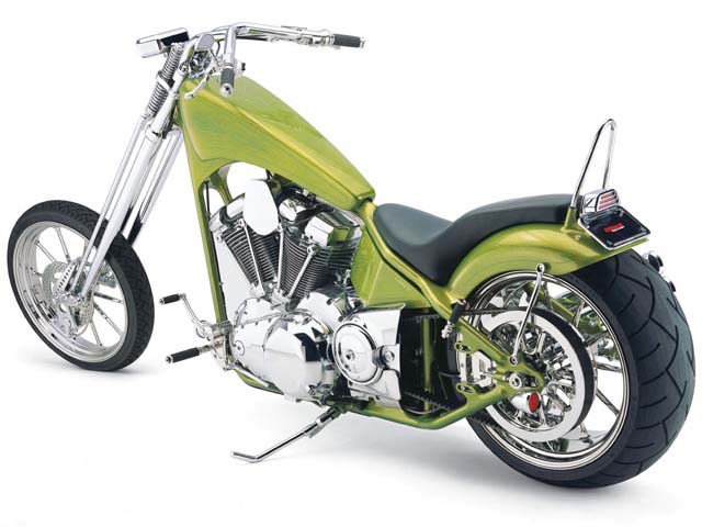 Chopper based on the Kawasaki Vulcan 2000 motorcycle, photo 08.