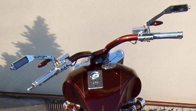 Chopper with a Honda VF750, V4 engine, photo 09.