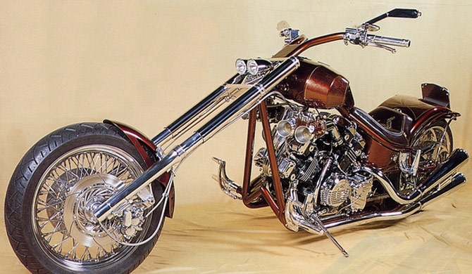 Chopper with a Honda VF750, V4 engine, photo 11.