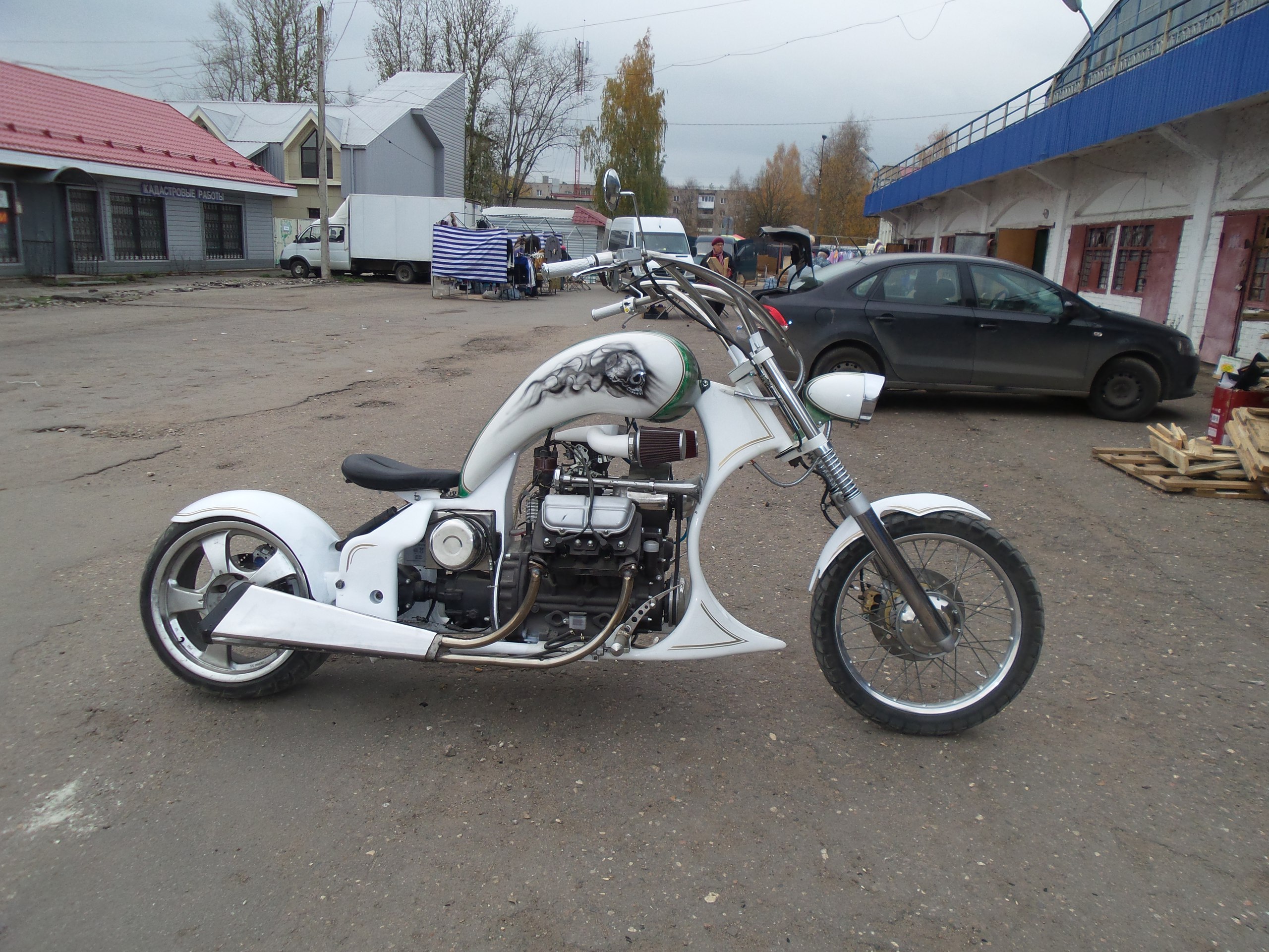 A white chopper with a MeMZ V4 engine from Zaporozhets, photo 02.