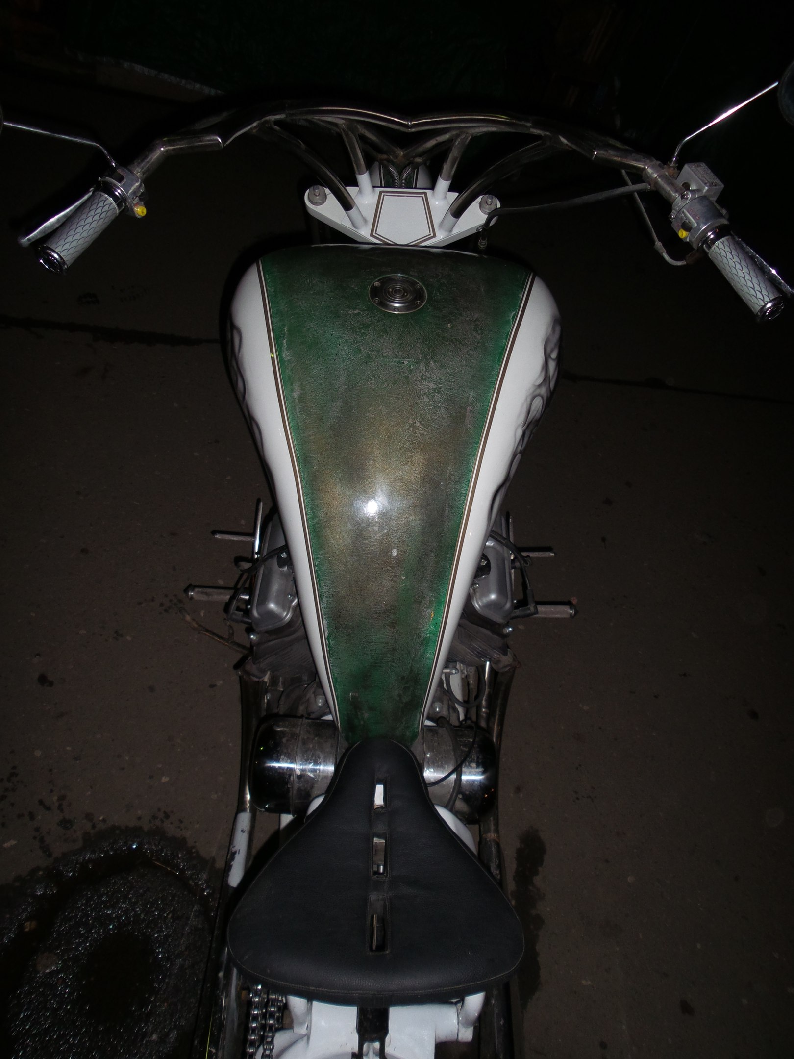 A white chopper with a MeMZ V4 engine from Zaporozhets, photo 05.