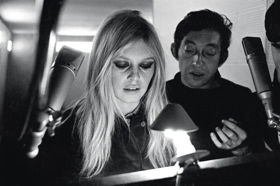 Brigitte Bardot and Serge Gainsbourg are getting ready to shoot the show