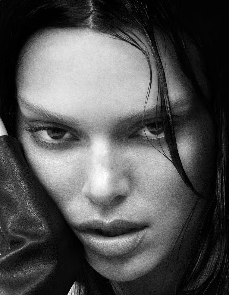 Kendall Jenner without eyebrows, photo for W Magazine