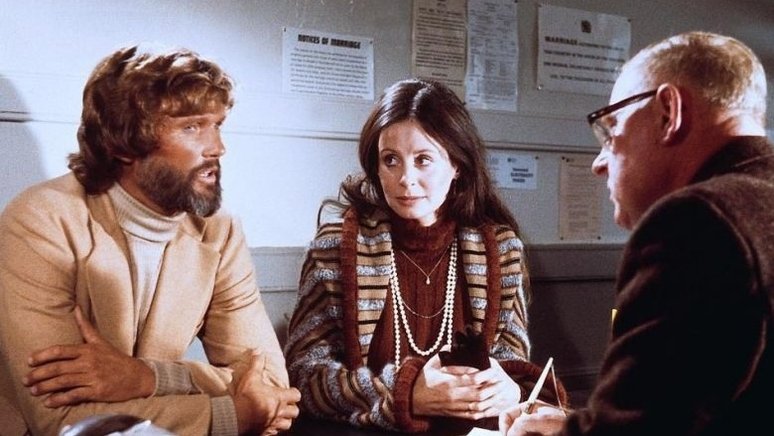 The Sailor who fell grace of the sea. Kris Kristofferson, Sarah Miles