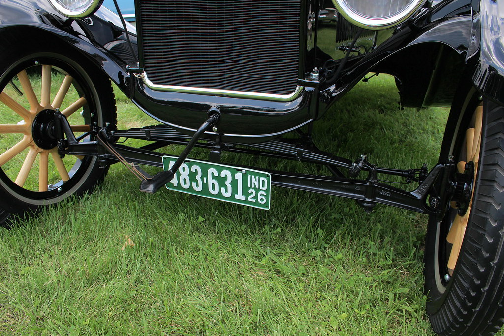 The original arrangement of the springs on the old Fords.