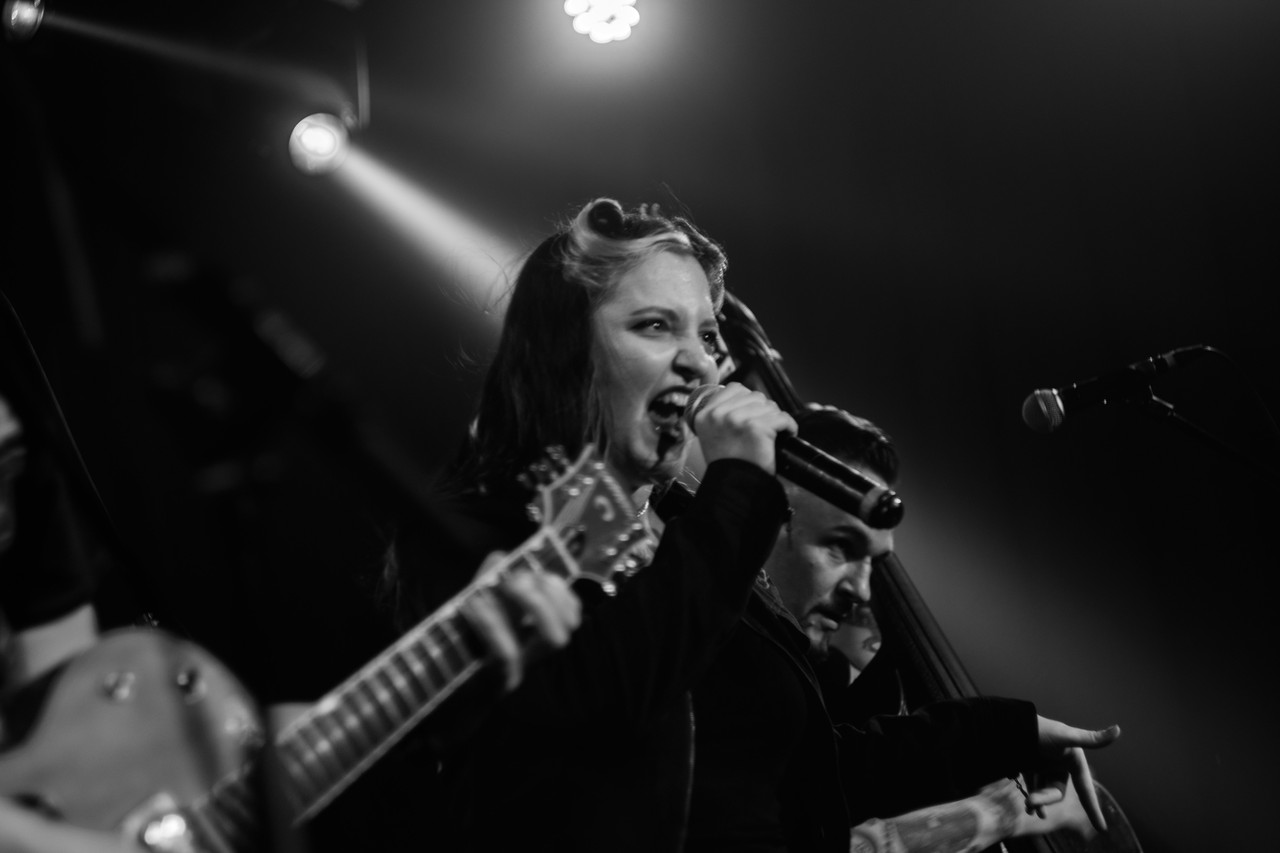 Anna Rusakova, lead singer of Rusty Sharks