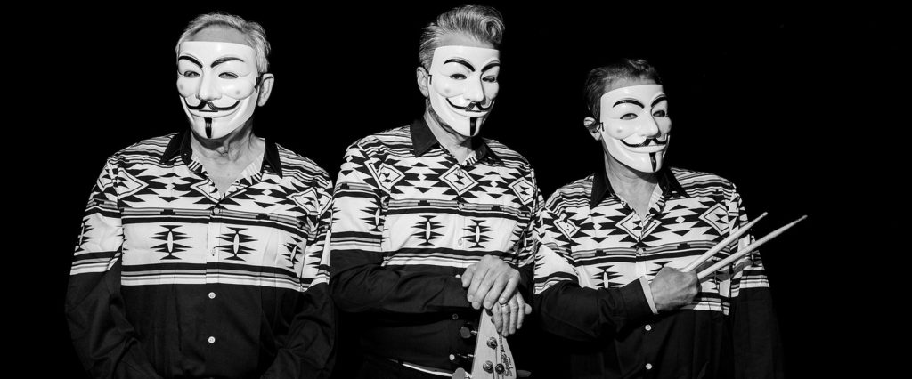 Hot Chickens, promo photo for new album, Rock-n-roll Vendetta 2025