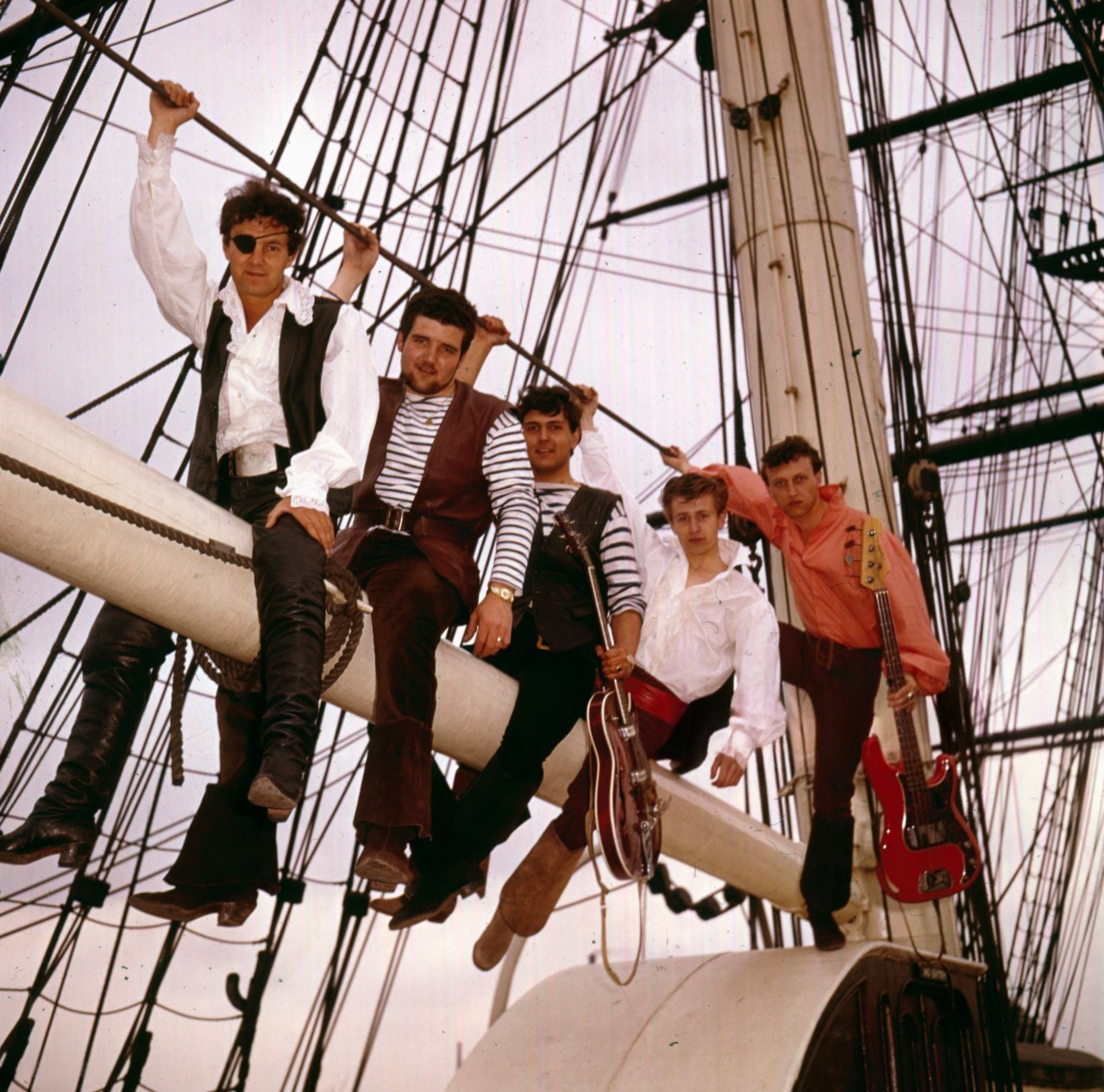 Johnny Kidd with Pirates on the schooner Cutty Sark