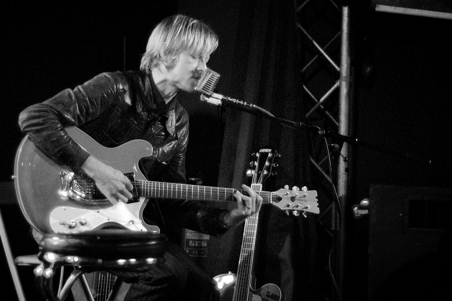 David Eugene Edwards at a concert, 2004