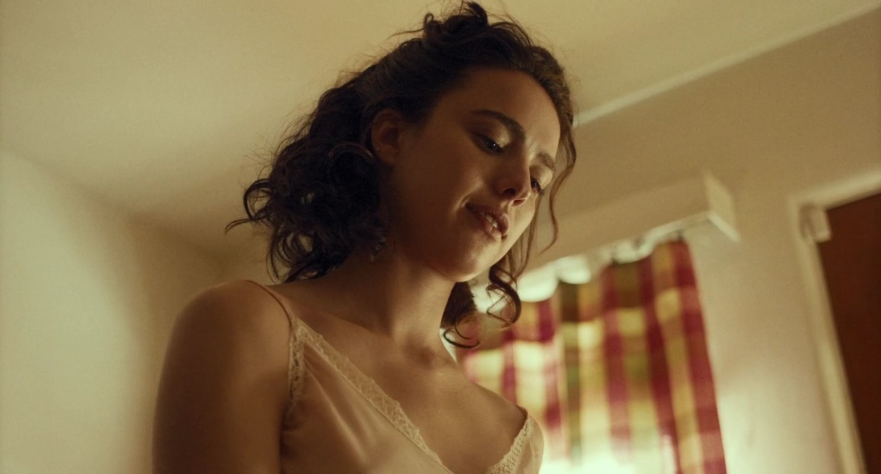 Margaret Qualley in Honey Don't