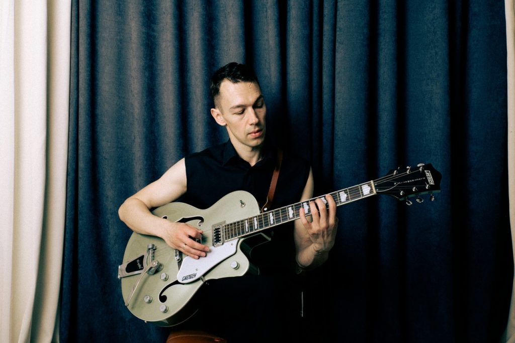 Ilya Darkbloom, rockabilly guitarist from Petrozavodsk, release 2025