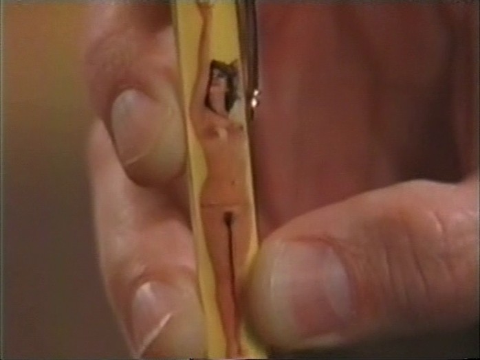 An unapproachable lady gave Chris Isaak an obscene writing pen