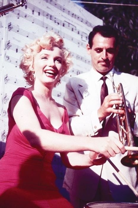 marilyn-monroe-1952-04-1