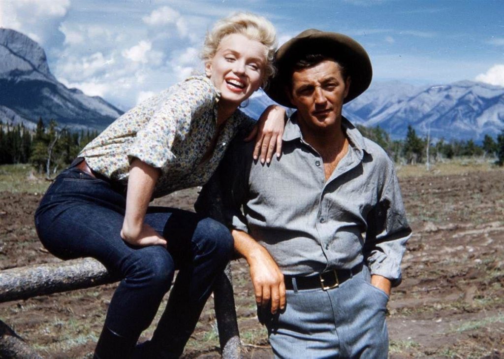 Marilyn Monroe and Robert Mitchum