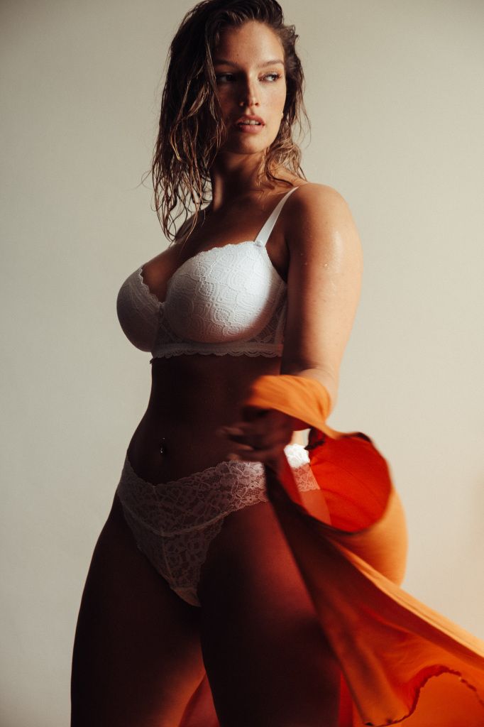Naila May photo